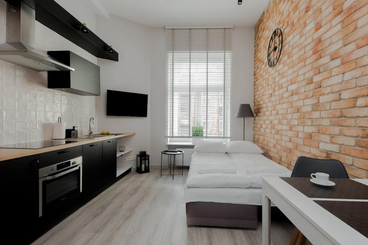 4 Eco Apart Chateau Jagiellonska 22 Warszawa Old Town المظهر الخارجي الصورة