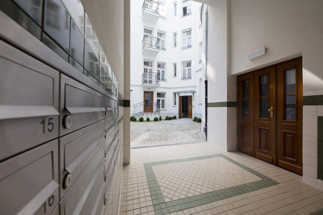 4 Eco Apart Chateau Jagiellonska 22 Warszawa Old Town المظهر الخارجي الصورة