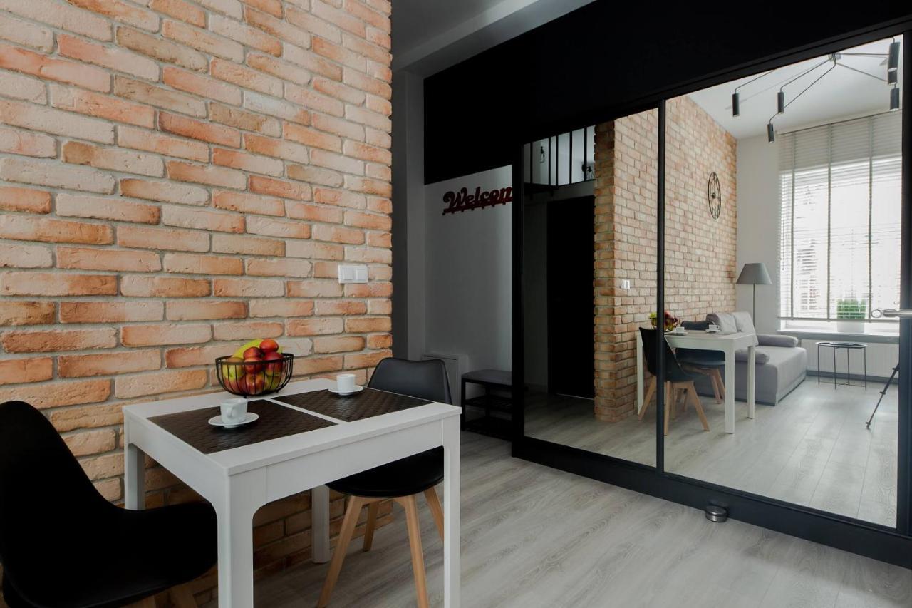 4 Eco Apart Chateau Jagiellonska 22 Warszawa Old Town المظهر الخارجي الصورة